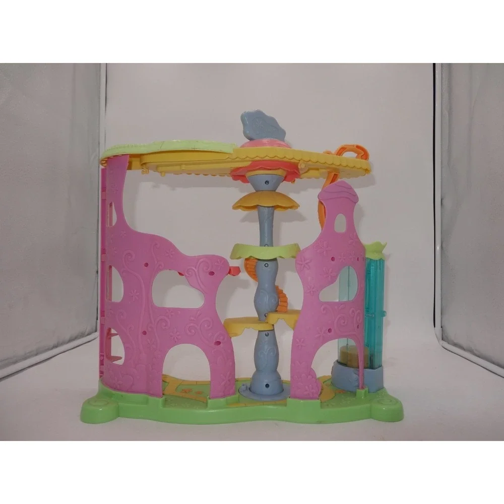 LPS Littlest Pet Shop Round n Round Pet Town No Accessories